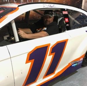 Meet your Posher, Marc